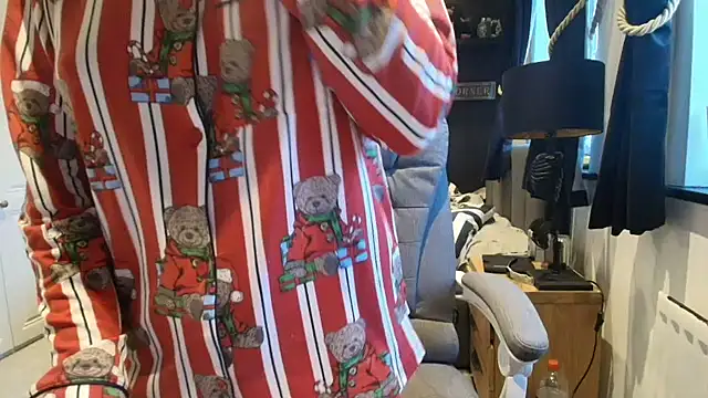 short sweetpea online show from 10/22/25, 06:57