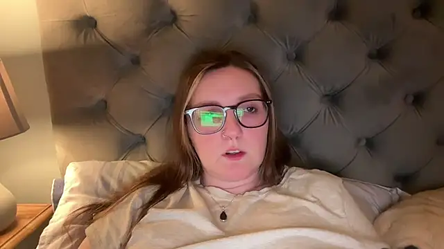 Snapshot of short_sweetpea chatting on 12/19/25, 11:12 short sweetpea online show from 12/19/25, 11:12