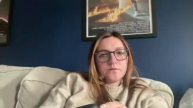 Snapshot of short_sweetpea chatting on 03/31/26, 02:50 short sweetpea online show from 03/31/26, 02:50