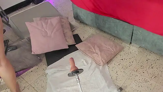 IsiisLovei online show from 03/21/26, 03:15