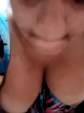 Hilarybunnyy online show from 01/19/25, 04:25