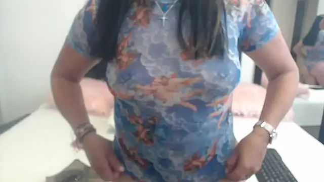 katiehotx online show from 09/30/25, 01:10