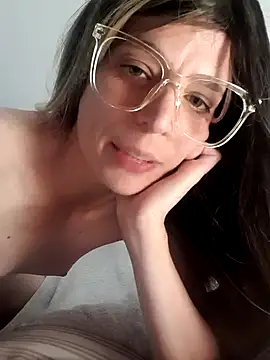 LouGabriel online show from 10/19/25, 02:40