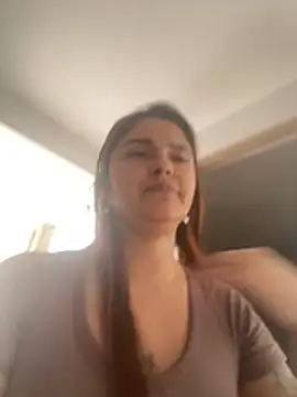 Snapshot of Sarah_Jhonson chatting on 04/30/26, 02:45 Sarah Jhonson online show from 04/30/26, 02:45