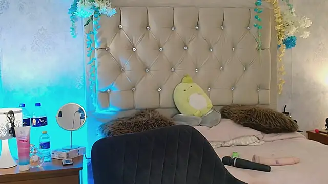 Snapshot of nini_love01 chatting on 01/23/25, 07:11 nini love01 online show from 01/23/25, 07:11