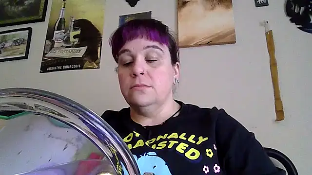 GothyBaby online show from 12/17/25, 06:03