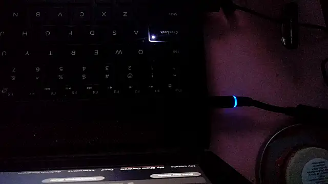 atlwebbie75 online show from 10/28/25, 12:52