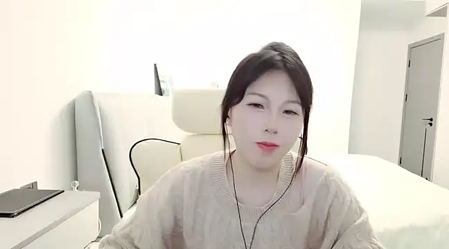 Sunset glow online show from 12/09/24, 03:22