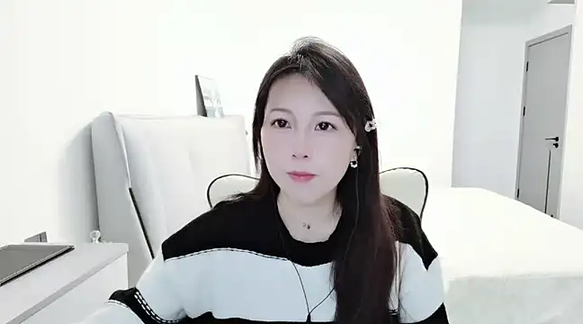 Sunset glow online show from 12/14/24, 04:56