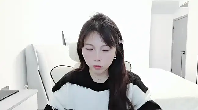 Sunset glow online show from 12/14/24, 02:21