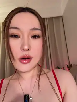 Snapshot of sphynx-_- chatting on 04/09/26, 01:49 sphynx- - online show from 04/09/26, 01:49