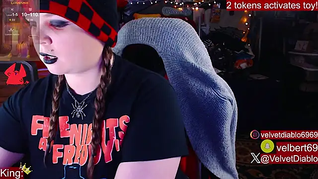 VelvetDiablo online show from 09/17/25, 11:39