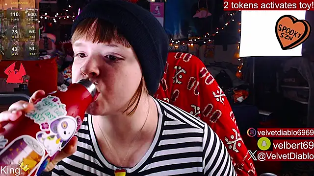 VelvetDiablo online show from 09/29/25, 11:53