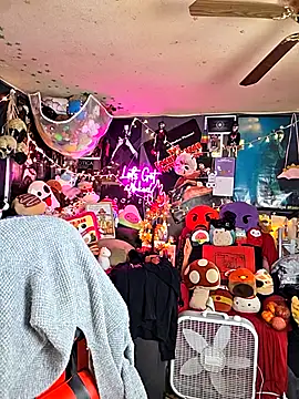 VelvetDiablo online show from 11/22/25, 12:42