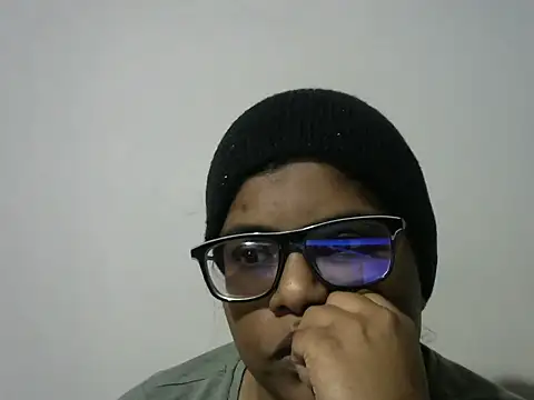 Snapshot of Sultryindianx100 chatting on 04/20/26, 07:15 Sultryindianx100 online show from 04/20/26, 07:15