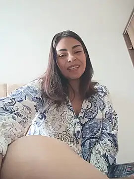 Snapshot of Ivanna2 chatting on 07/06/26, 04:42 Ivanna2 online show from 07/06/26, 04:42