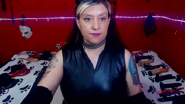 Snapshot of MATURE_Randy chatting on 03/10/26, 05:18 MATURE Randy online show from 03/10/26, 05:18