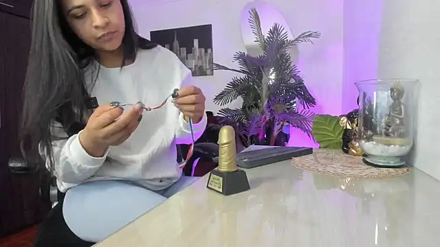 Snapshot of Amaia_Bushida chatting on 02/23/26, 01:58 Amaia Bushida online show from 02/23/26, 01:58