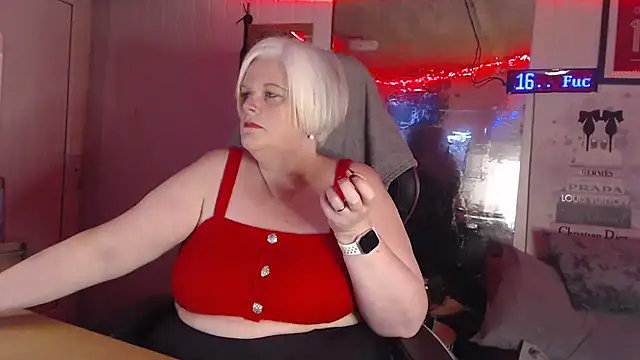 Snapshot of sexychazza16 chatting on 12/04/25, 10:07 sexychazza16 online show from 12/04/25, 10:07