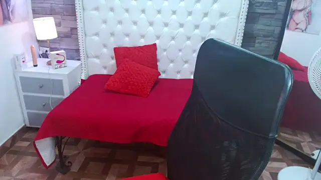 TRINY TS online show from 12/09/24, 04:26