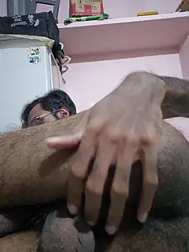 Snapshot of virgindesi92 chatting on 11/07/25, 08:47 virgindesi92 online show from 11/07/25, 08:47