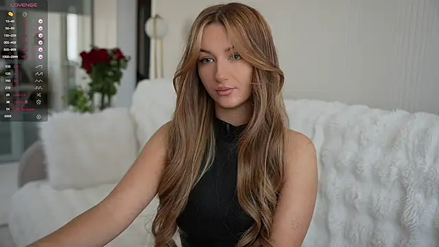 Snapshot of CatchMe1 chatting on 02/17/25, 12:27 CatchMe1 online show from 02/17/25, 12:27