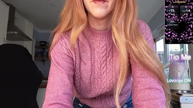 Snapshot of stripmequick chatting on 03/13/26, 01:18 stripmequick online show from 03/13/26, 01:18