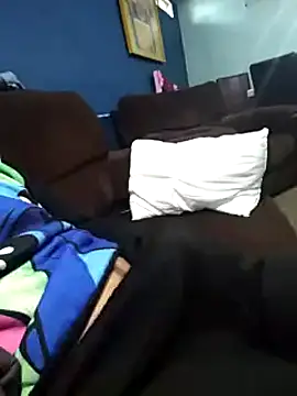 Snapshot of AlexAlejandro13 chatting on 12/05/24, 06:44 AlexAlejandro13 online show from 12/05/24, 06:44