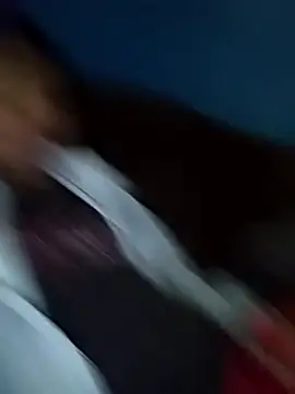 Snapshot of AlexAlejandro13 chatting on 02/06/25, 07:29 AlexAlejandro13 online show from 02/06/25, 07:29