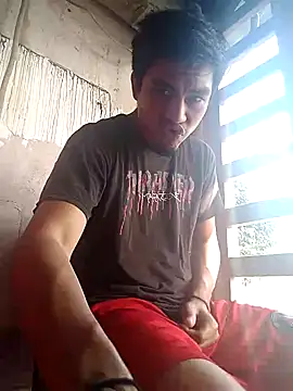 Snapshot of AlexAlejandro13 chatting on 02/07/25, 03:41 AlexAlejandro13 online show from 02/07/25, 03:41