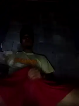 Snapshot of AlexAlejandro13 chatting on 02/08/25, 04:47 AlexAlejandro13 online show from 02/08/25, 04:47