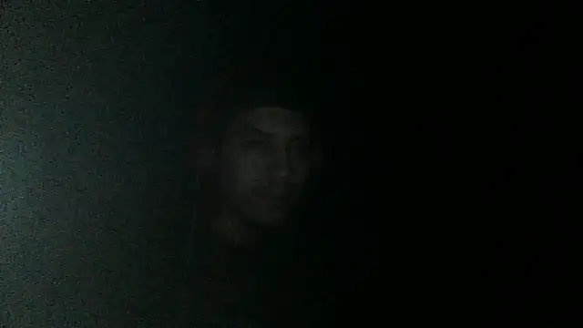 Snapshot of AlexAlejandro13 chatting on 10/01/25, 07:14 AlexAlejandro13 online show from 10/01/25, 07:14