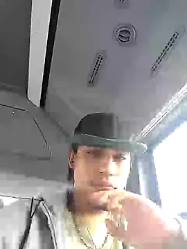 Snapshot of AlexAlejandro13 chatting on 11/09/25, 09:57 AlexAlejandro13 online show from 11/09/25, 09:57