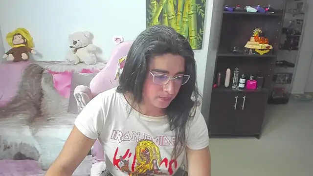 Snapshot of Khalifa_Gold chatting on 07/02/26, 03:23 Khalifa Gold online show from 07/02/26, 03:23