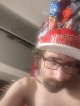 Snapshot of Bottomslut4tops84 chatting on 11/22/25, 04:39 Bottomslut4tops84 online show from 11/22/25, 04:39