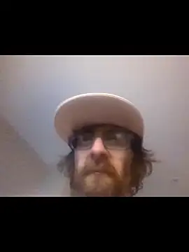 Snapshot of Bottomslut4tops84 chatting on 11/24/25, 04:23 Bottomslut4tops84 online show from 11/24/25, 04:23