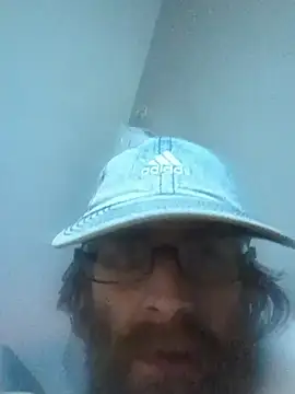 Bottomslut4tops84 online show from 01/08/26, 08:11