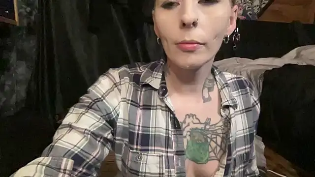 Snapshot of TeenyDoll chatting on 01/13/26, 04:07 TeenyDoll online show from 01/13/26, 04:07