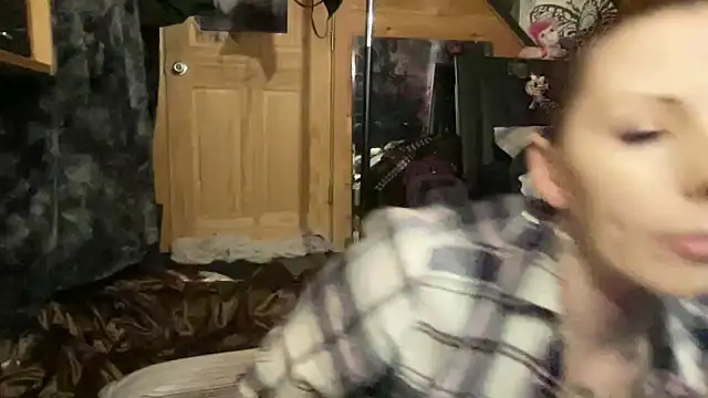 Snapshot of TeenyDoll chatting on 03/16/26, 02:50 TeenyDoll online show from 03/16/26, 02:50