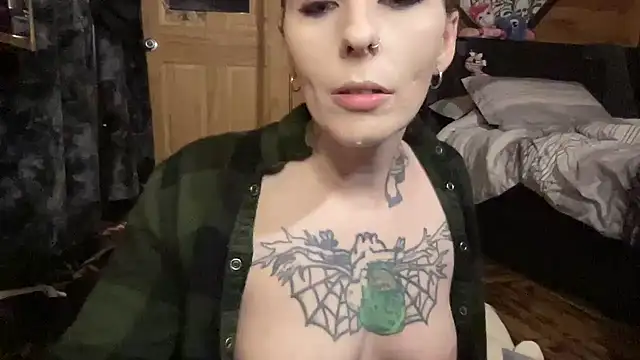 Snapshot of TeenyDoll chatting on 03/19/26, 02:26 TeenyDoll online show from 03/19/26, 02:26