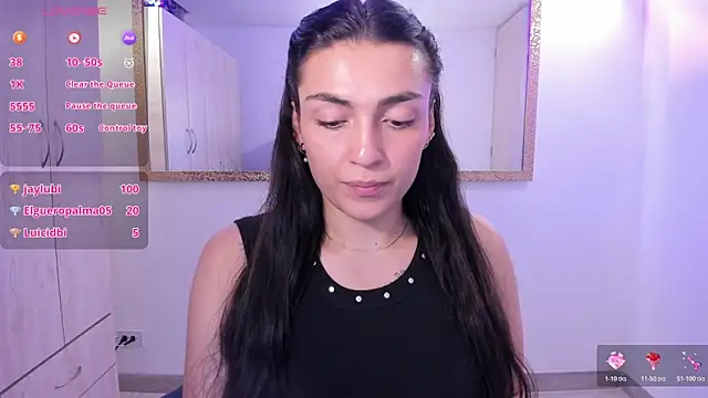 Snapshot of EricaVanderhill chatting on 02/03/26, 02:53 EricaVanderhill online show from 02/03/26, 02:53