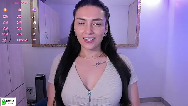 Snapshot of EricaVanderhill chatting on 02/09/26, 12:47 EricaVanderhill online show from 02/09/26, 12:47