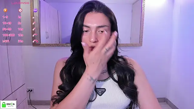 Snapshot of EricaVanderhill chatting on 02/10/26, 01:32 EricaVanderhill online show from 02/10/26, 01:32