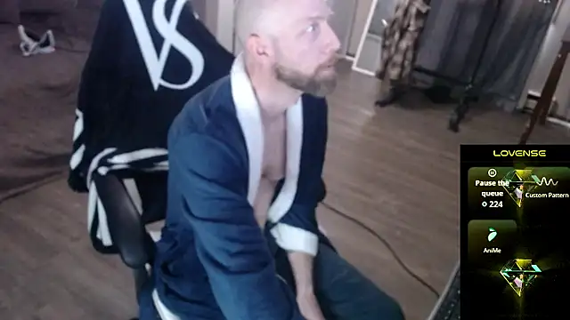 MaxRouger online show from 03/01/26, 03:58