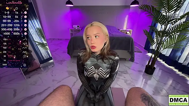  blowjob queen online show from 03/13/25, 09:59