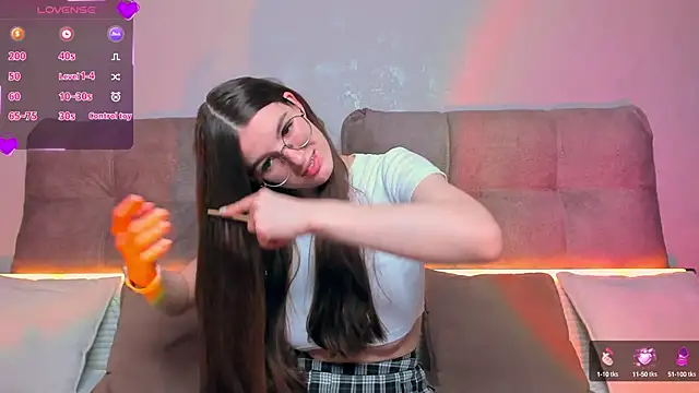 AriellaTesk online show from 12/20/24, 04:09