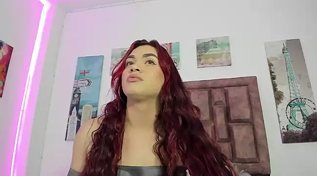 Snapshot of alexandra_fire69x chatting on 01/17/25, 09:50 alexandra fire69x online show from 01/17/25, 09:50