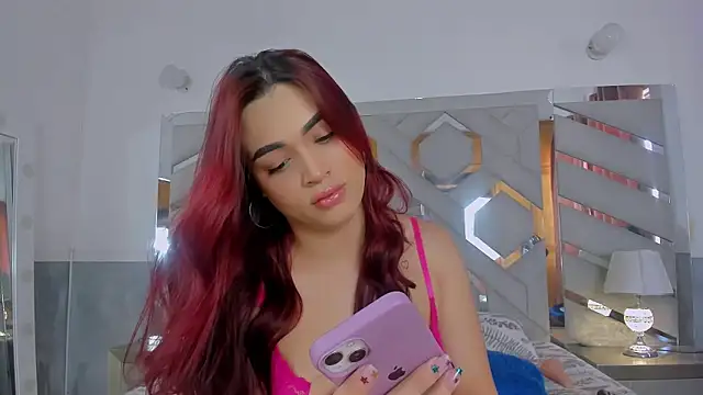 Snapshot of alexandra_fire69x chatting on 03/20/26, 02:33 alexandra fire69x online show from 03/20/26, 02:33