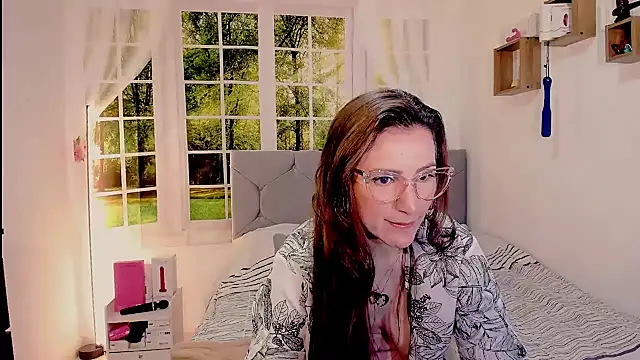 Snapshot of vanessabrown_ chatting on 06/16/26, 03:58 vanessabrown online show from 06/16/26, 03:58