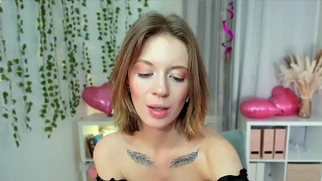 Snapshot of Salme_Sweet chatting on 02/20/25, 03:56 Salme Sweet online show from 02/20/25, 03:56